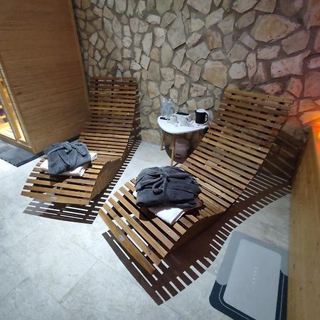 Spa Suite 21 奥古斯塔 外观 照片