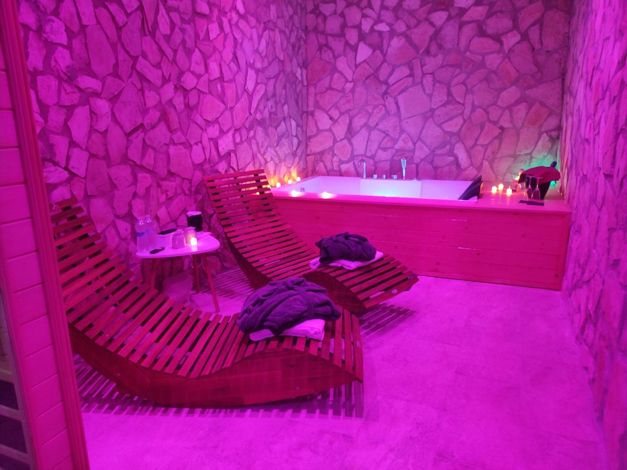 Spa Suite 21 奥古斯塔 外观 照片