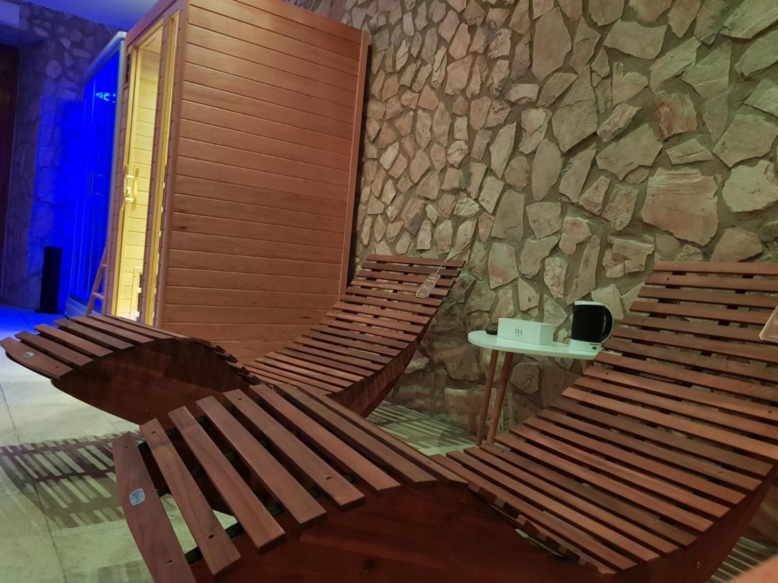 Spa Suite 21 奥古斯塔 外观 照片